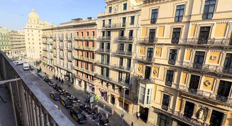 Weekend Travel Barcelona. Barcelona Hotel With A Balcony.