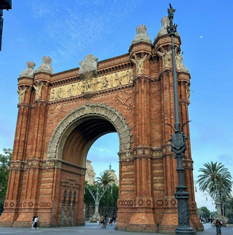 Weekend Travel To Barcelona. Arc de Triomf in Barcelona.